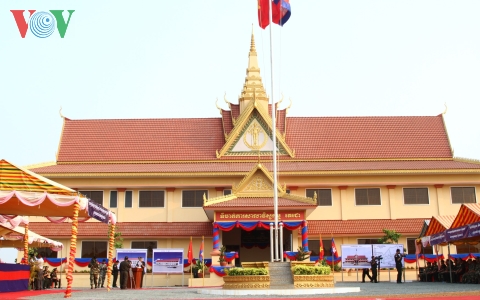 វៀតណាមជួយឧបត្ថម្ភកម្ពុជាសាងសង់សាលាកងវិស្វកម្ម